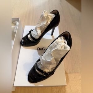 DOLCE & GABBANA Spuntata Napa + Vernice Black Heels- size 36.5/ US 6